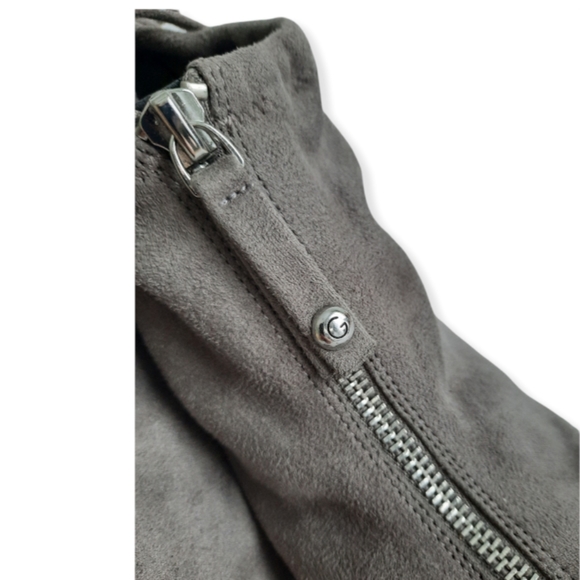 GUESS peep toe block heels Shoes - Picture 9 of 10